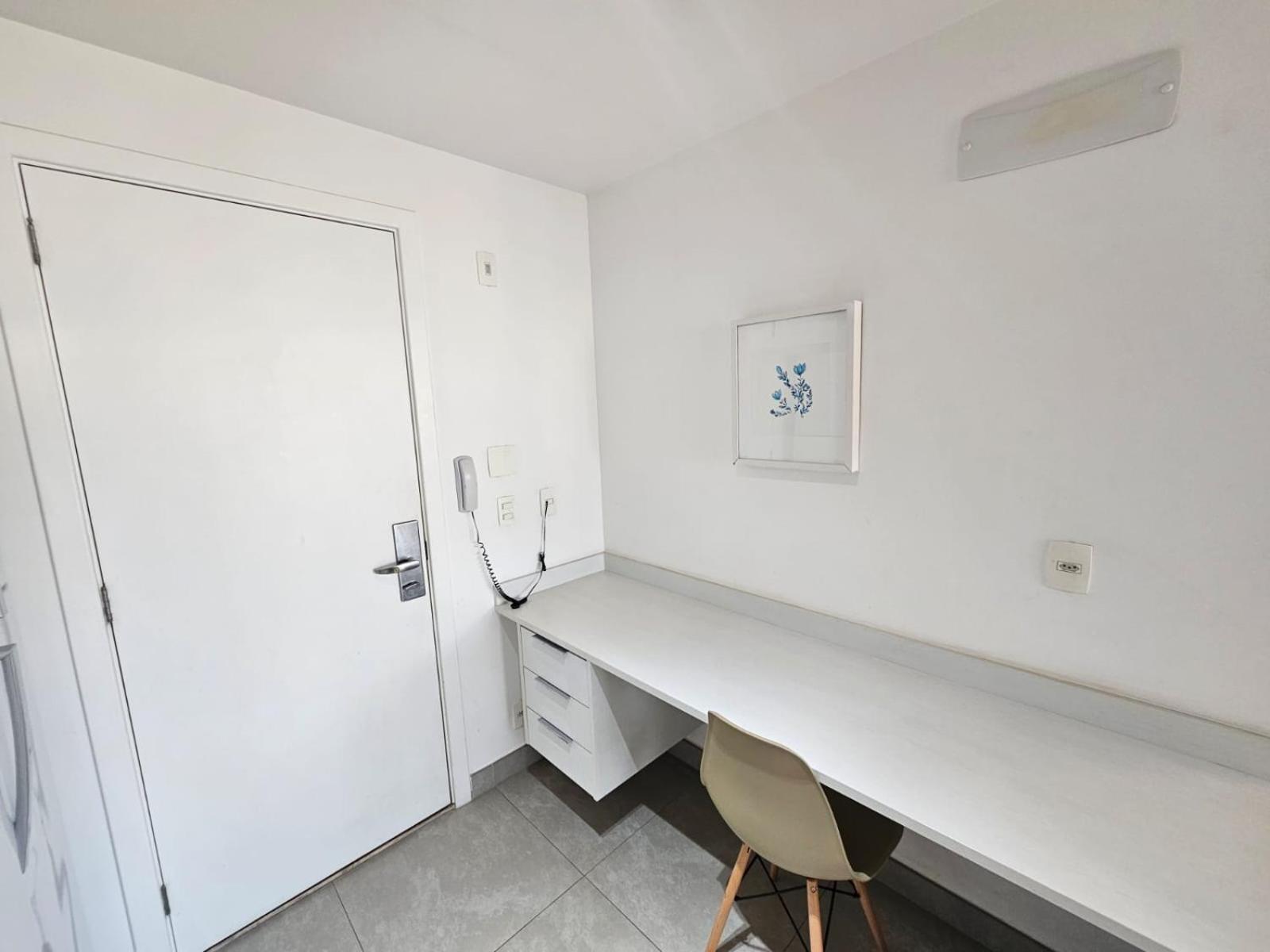 Espacoso Com Varanda - Brooklin Apartamento São Paulo