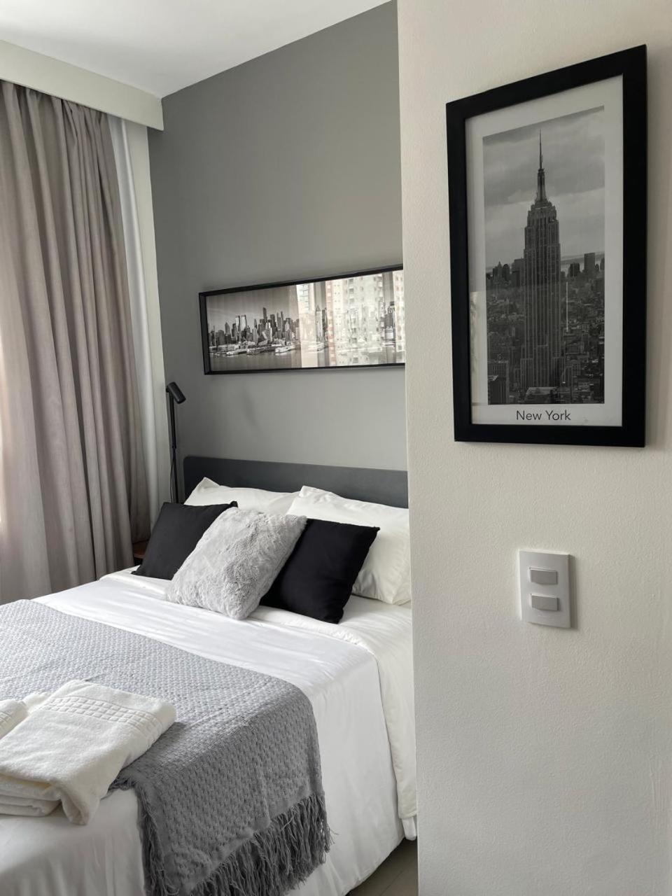 2min From Allianz Parque Apartment