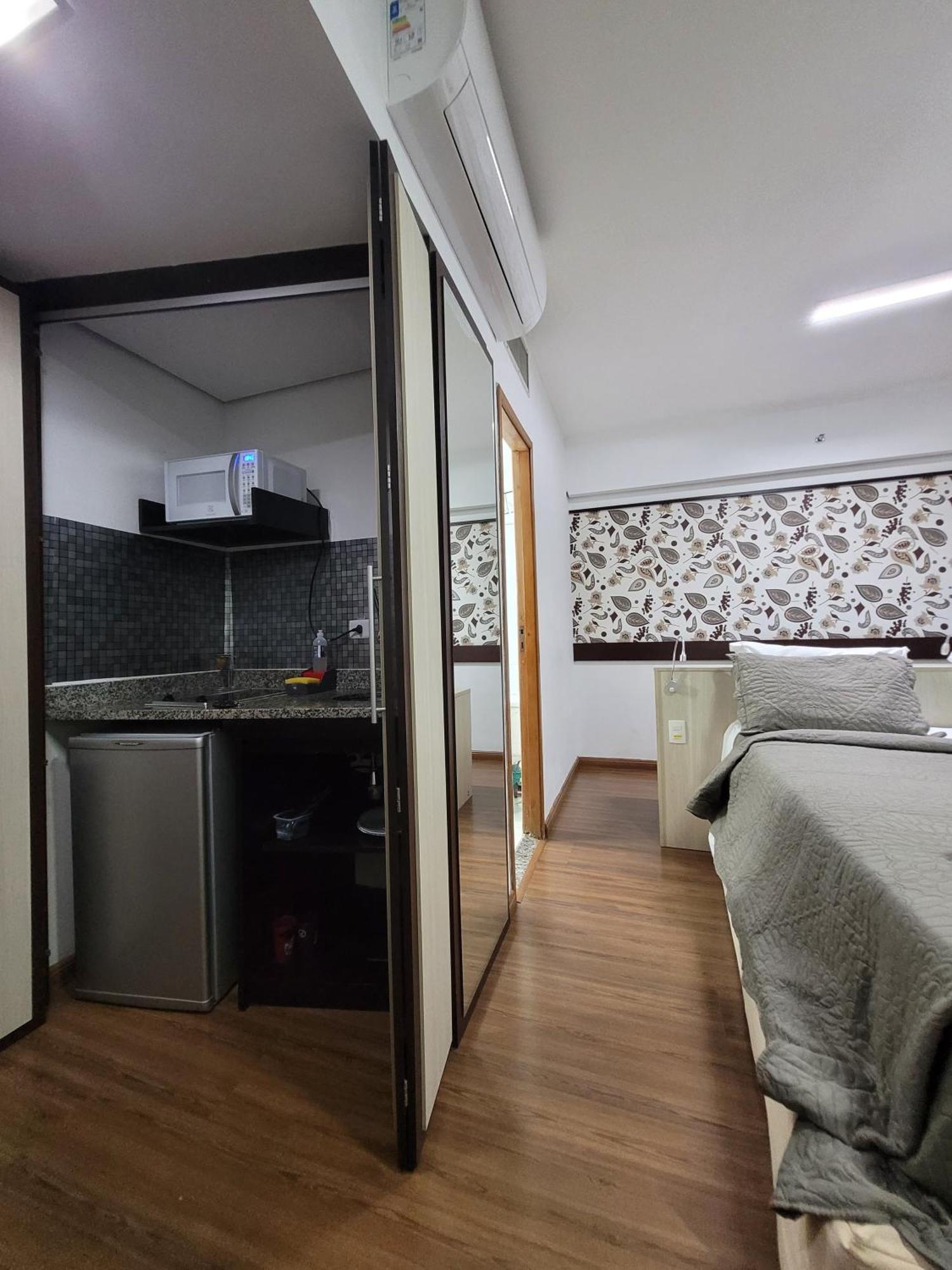 Flat Mercu Beneficencia Bela Vista Com Garagem 1203