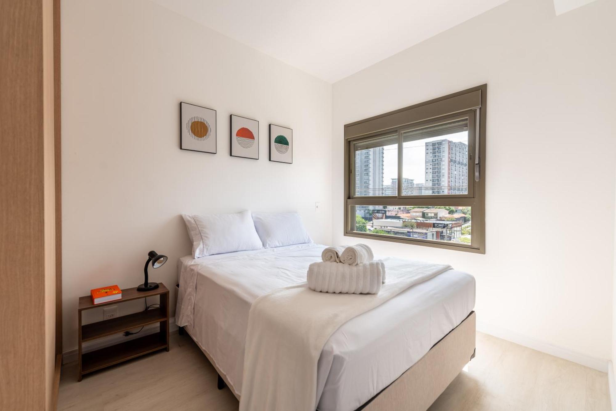 Premium Campo Belo, Fast Wi-fi , Wide, Illuminated Apartment