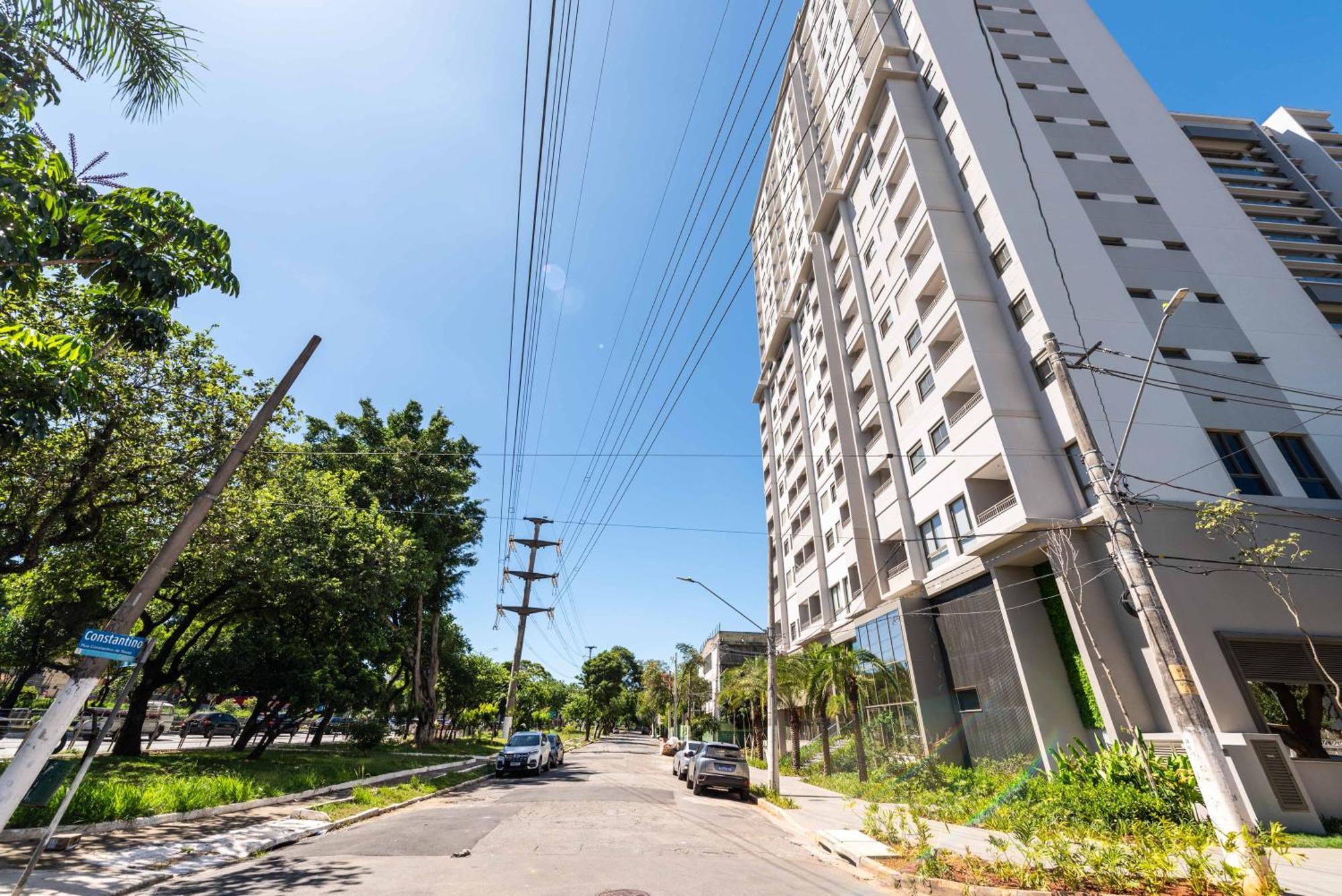 Premium Campo Belo, Fast Wi-fi , Wide, Illuminated Apartment