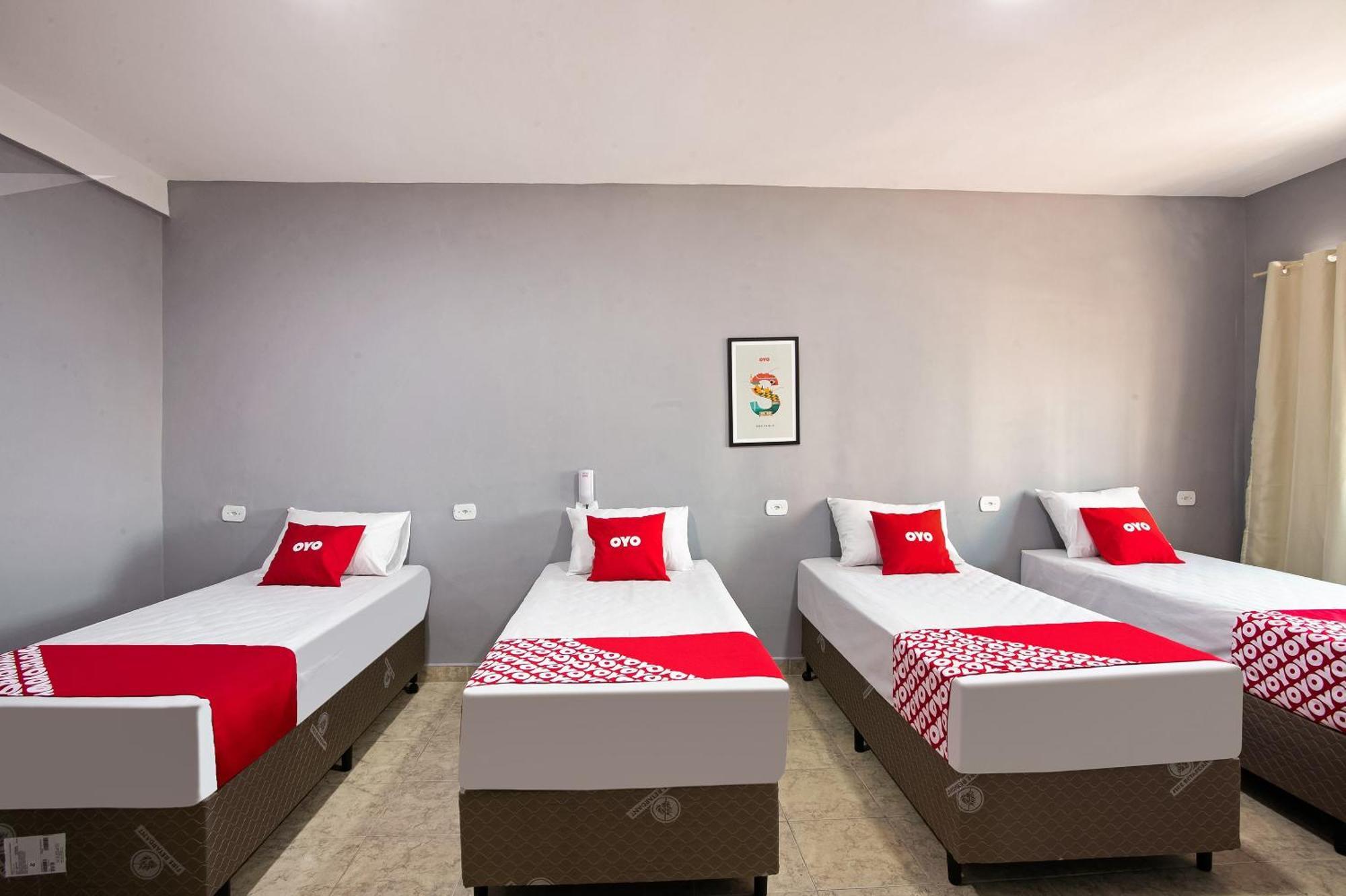 Oyo Boneville, 4* São Paulo