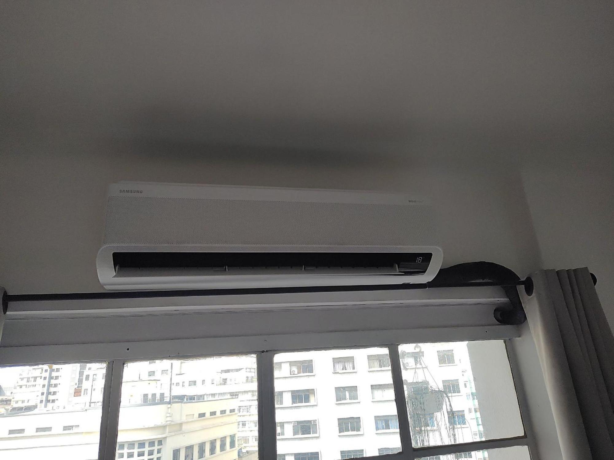 A/c Em Amplo Apto Com Varanda No Centro De Sp Apartamento *
