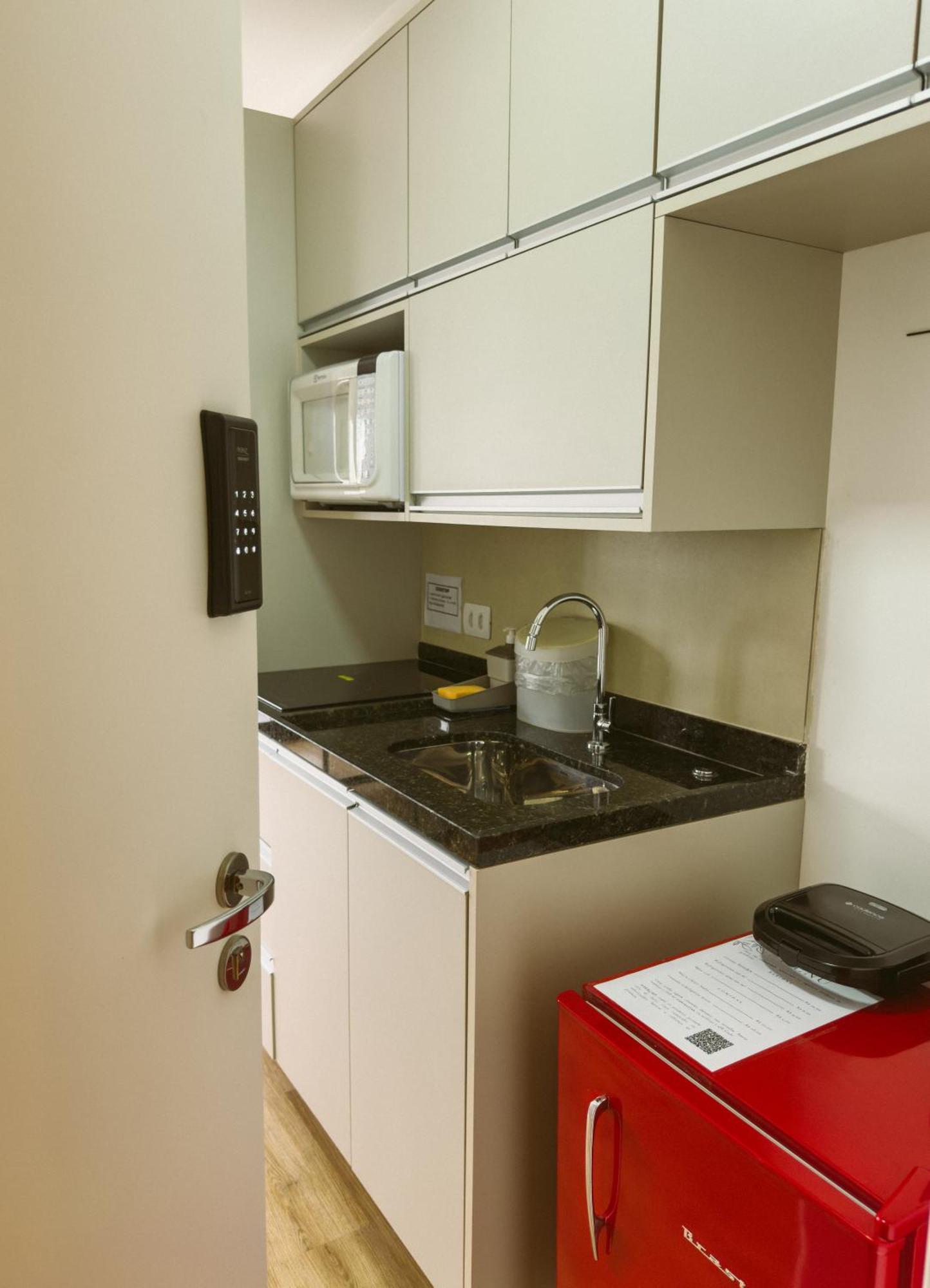 In - 100m Metro Saude, Loadd Apartamento São Paulo
