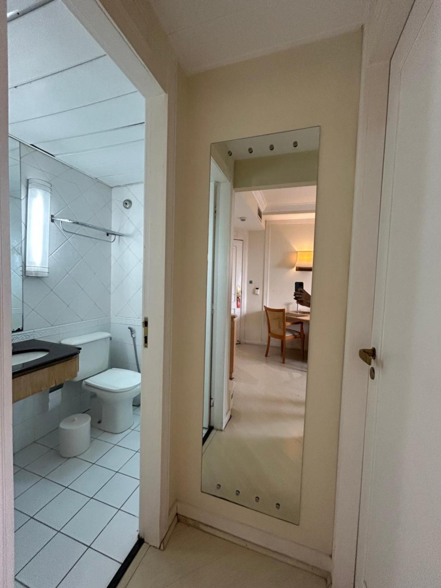 Hotel Flat Pamplona 5*
