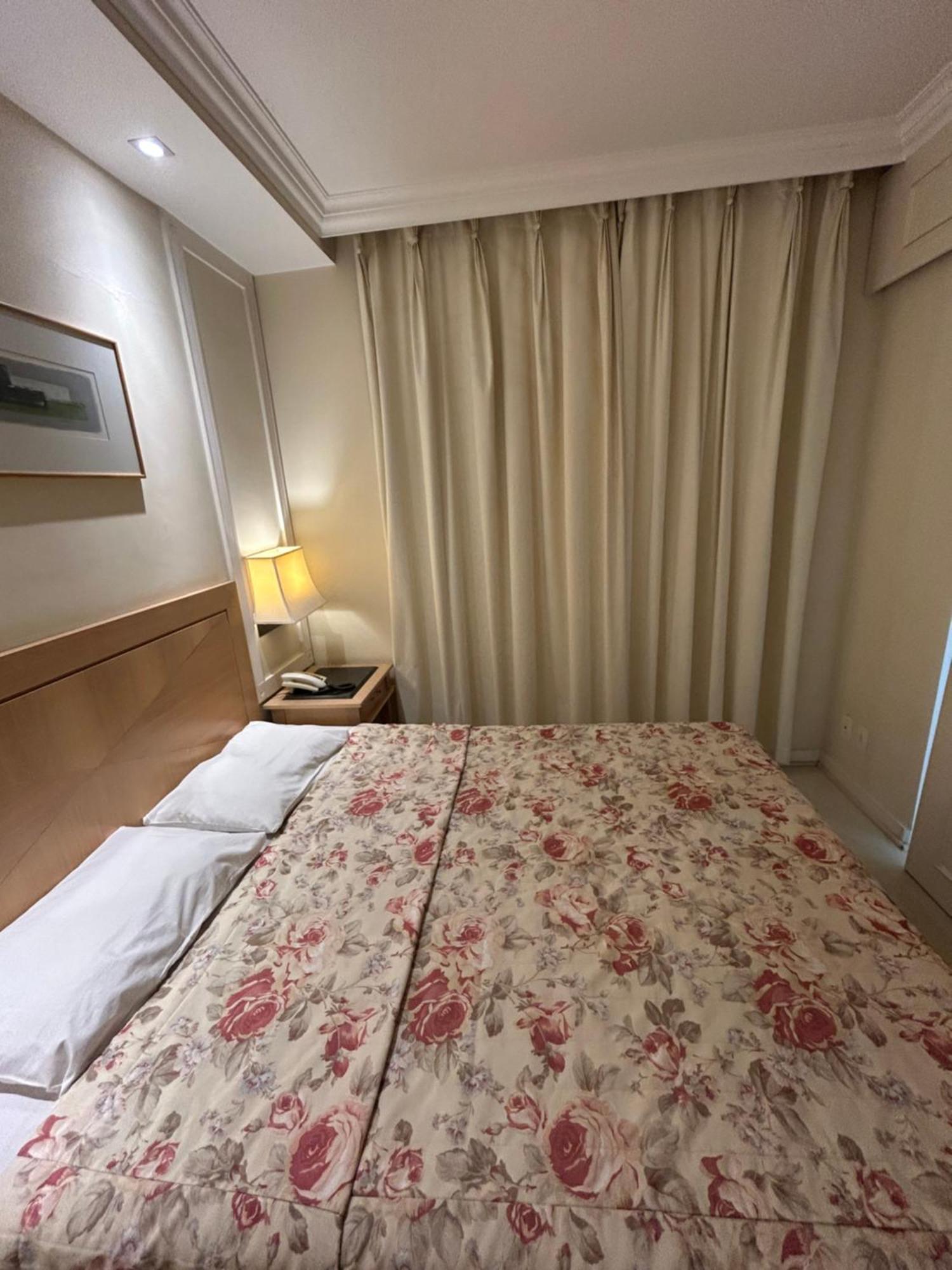Hotel Flat Pamplona 5*