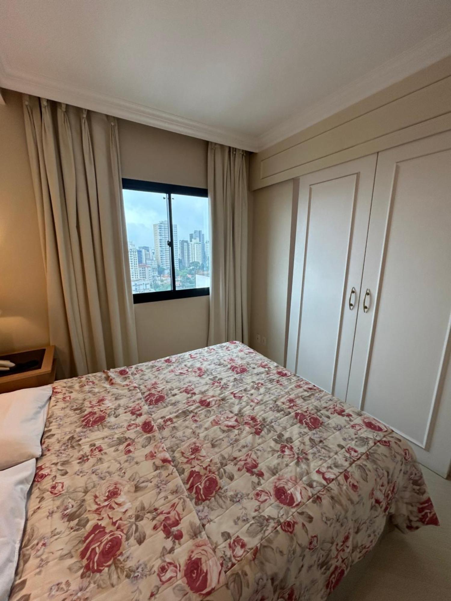 Hotel Flat Pamplona 5*