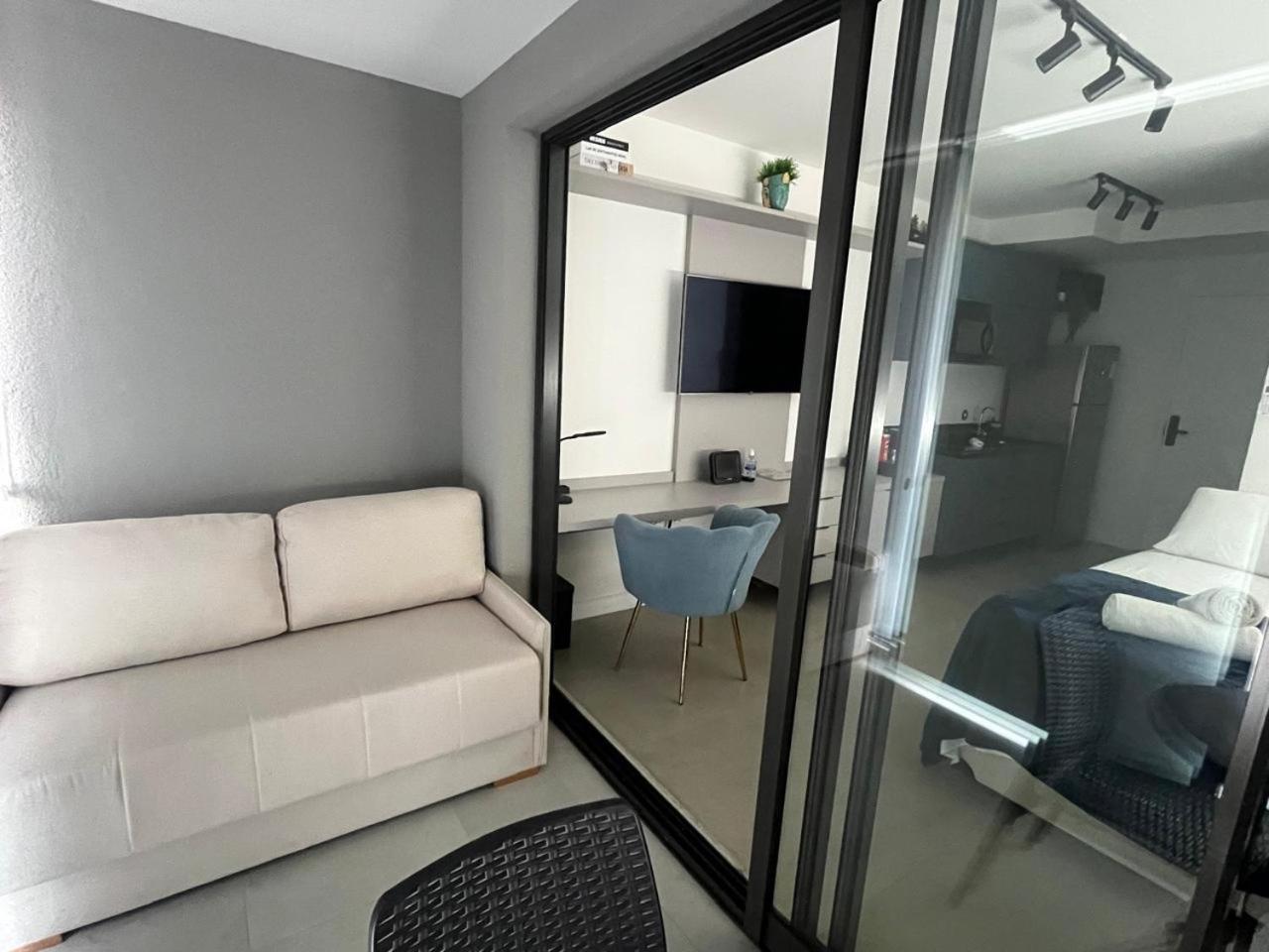 Moderno Prox Allianz Apartment