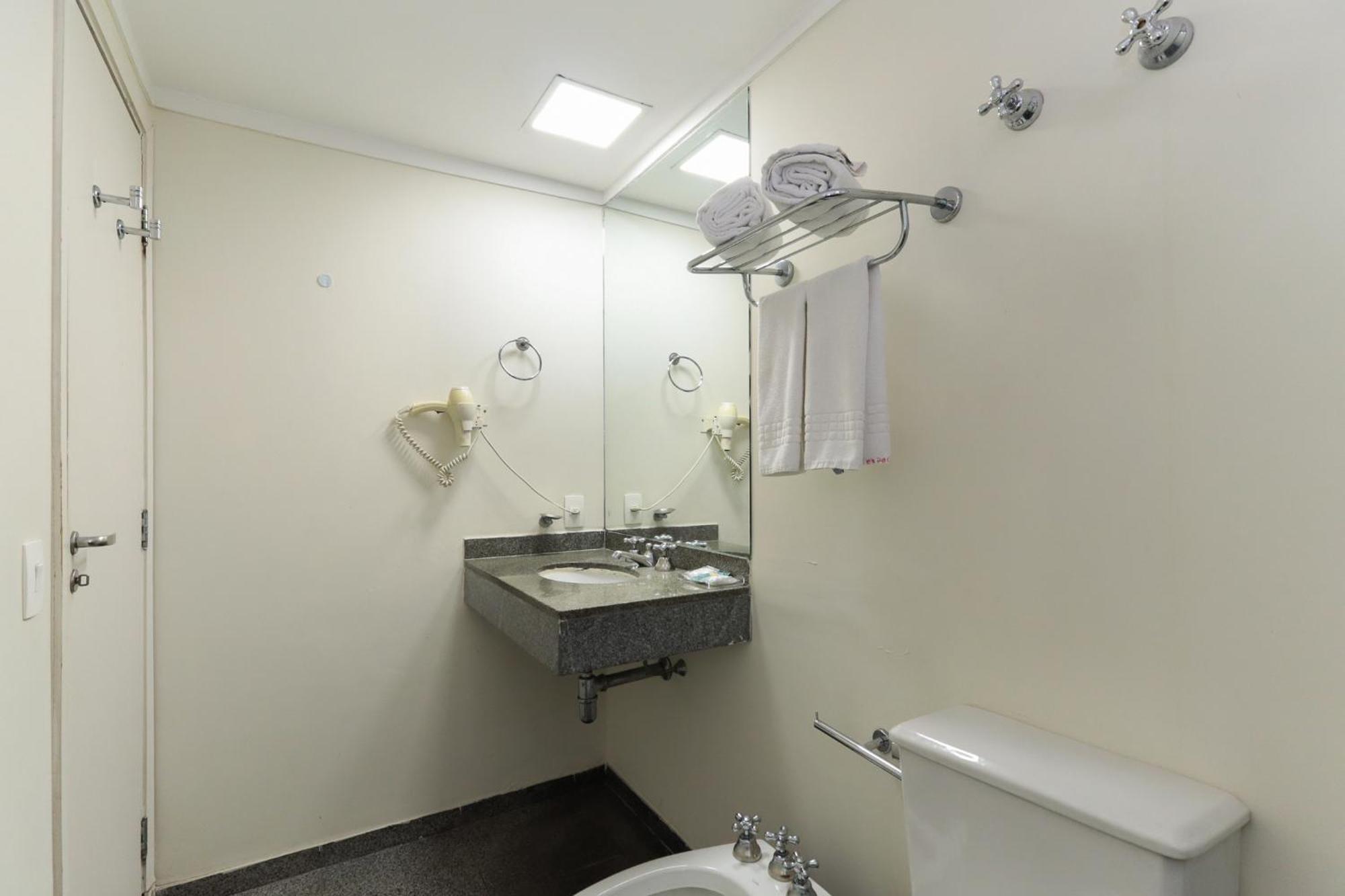 Hotel H4 Opera Jardins 4*