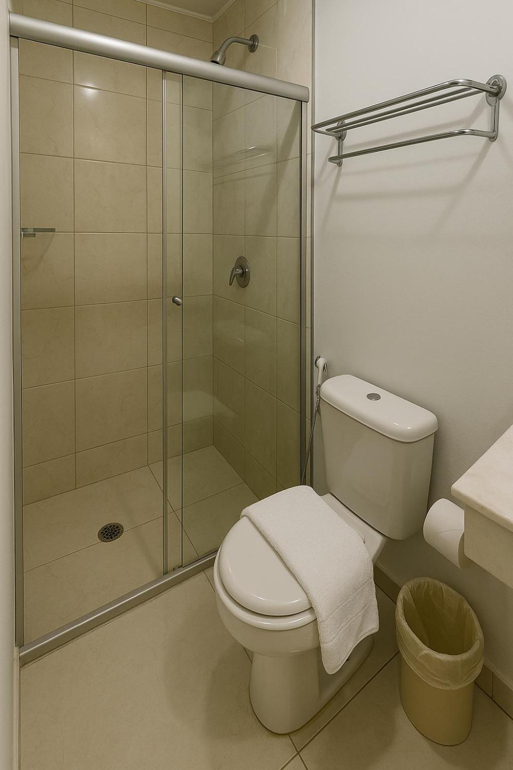 Flat 4 Estrelas -- Faria Lima *