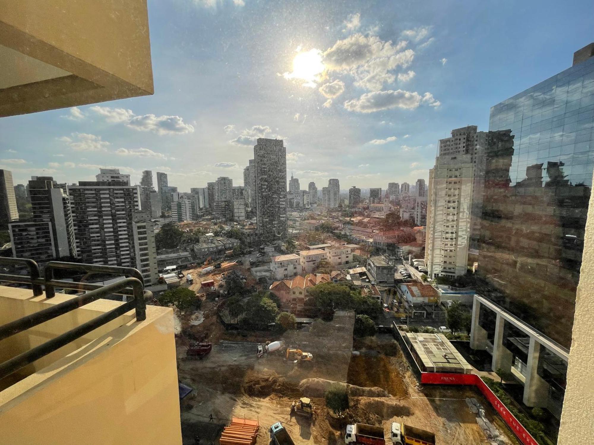 Flat 4 Estrelas -- Faria Lima Aparthotel