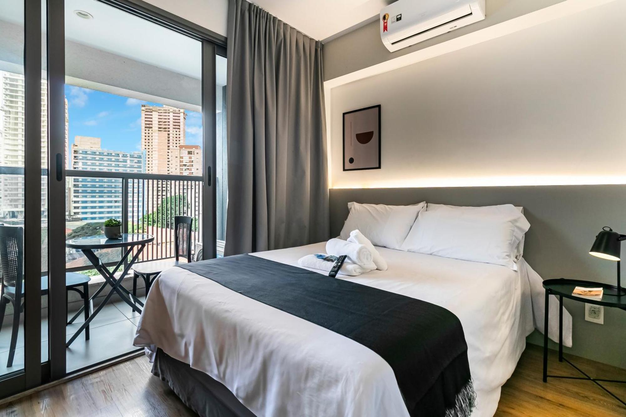 No Metro Madalena A 6min Av Paulista Apartment