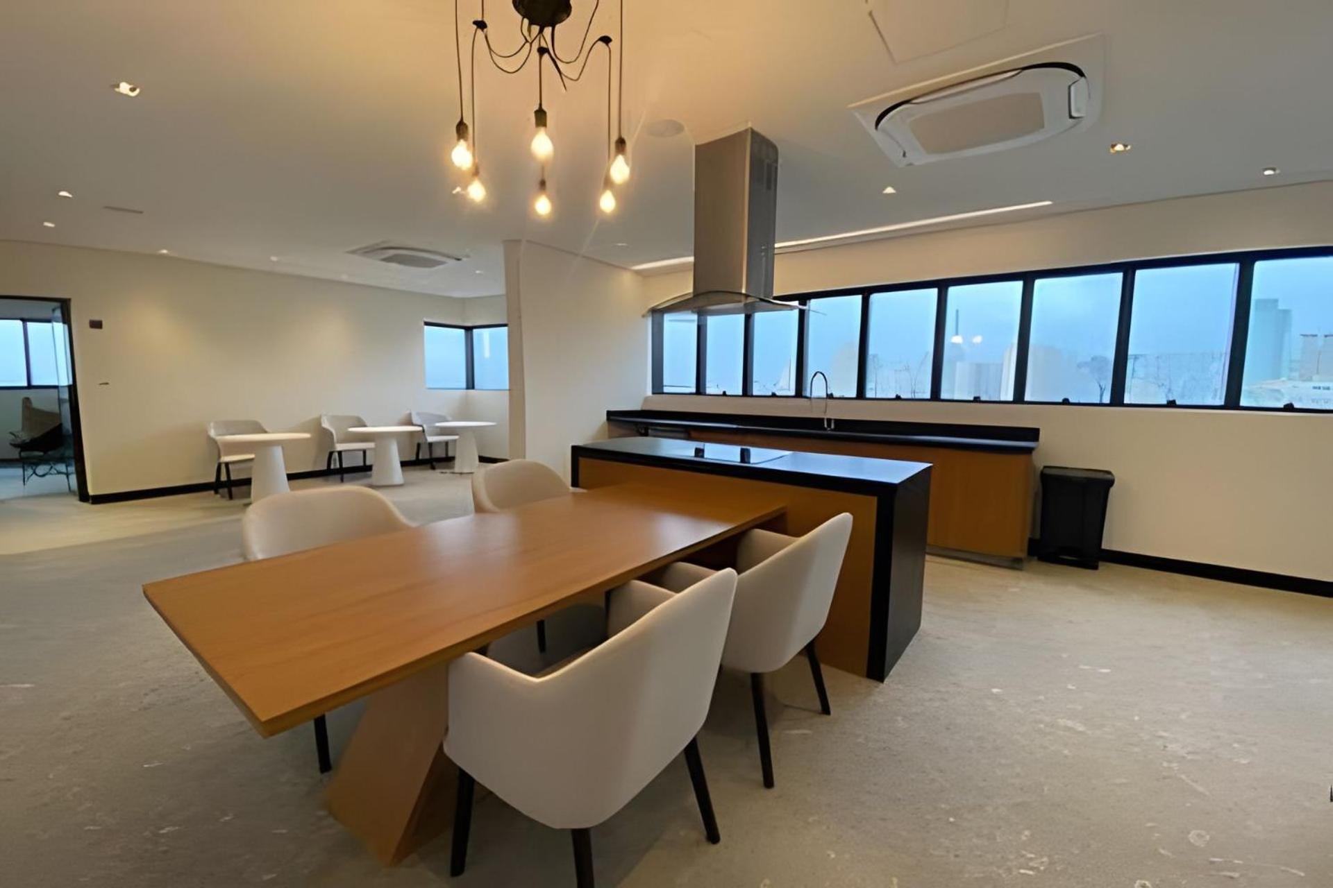 Com Sacada / Paulista / Sirio Libanes Apartamento