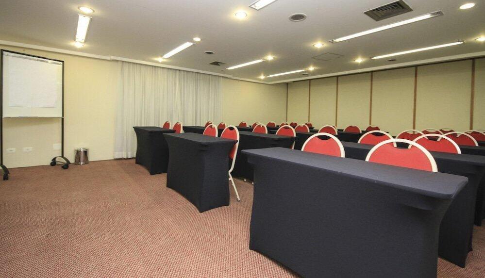 Hotel Bienal Ibirapuera Uh310