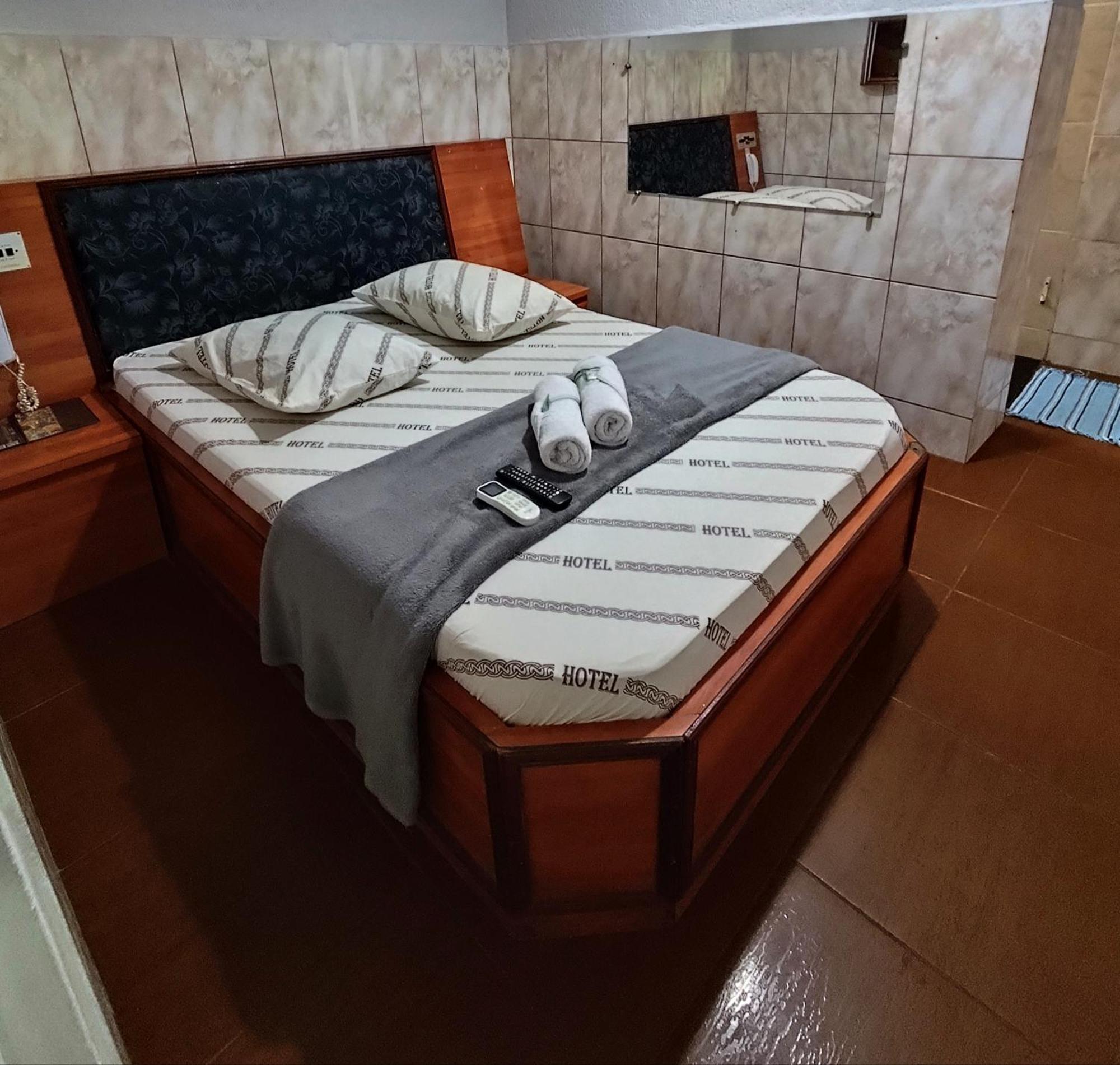 Hotel cápsula Anoitecer - Rodoviaria Tiete, Anhembi, Expo Center *