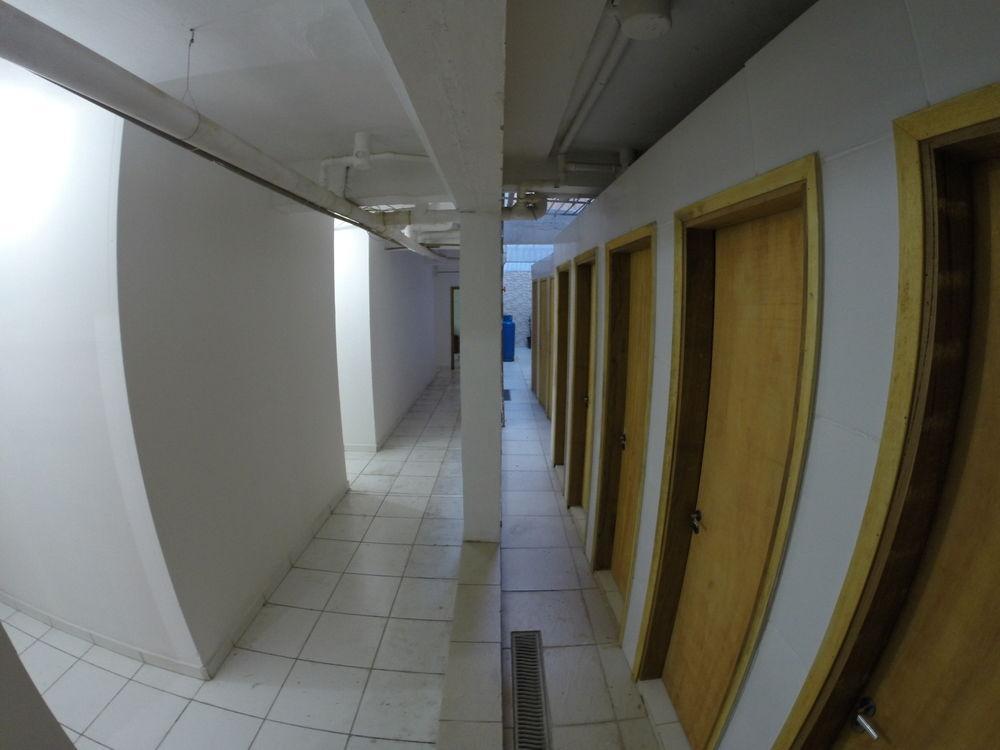 State - Em Frente Ao Metro Albergue *