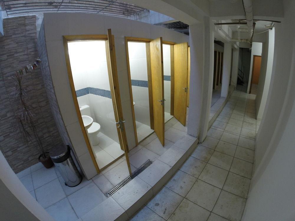 State - Em Frente Ao Metro Albergue *