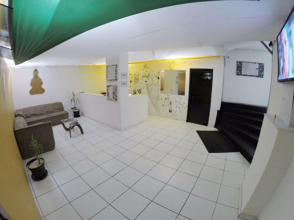 State - Em Frente Ao Metro Albergue *