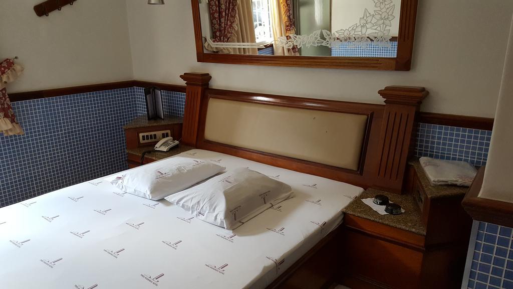 Hotel do amor Tres Poderes (adults Only)