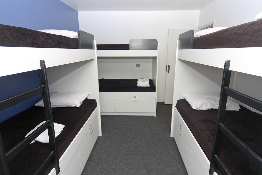 Telstar Hostels Albergue *