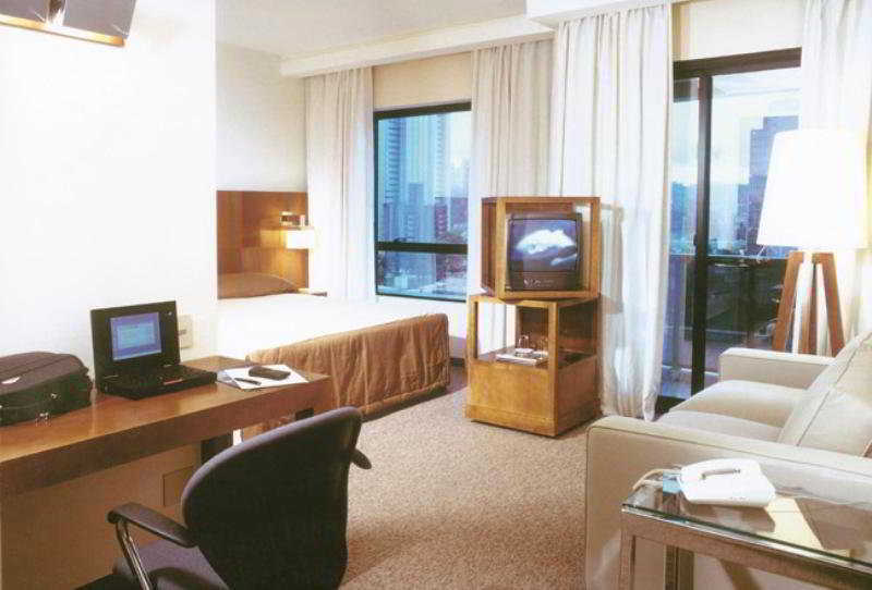 Hotel Estanplaza Berrini