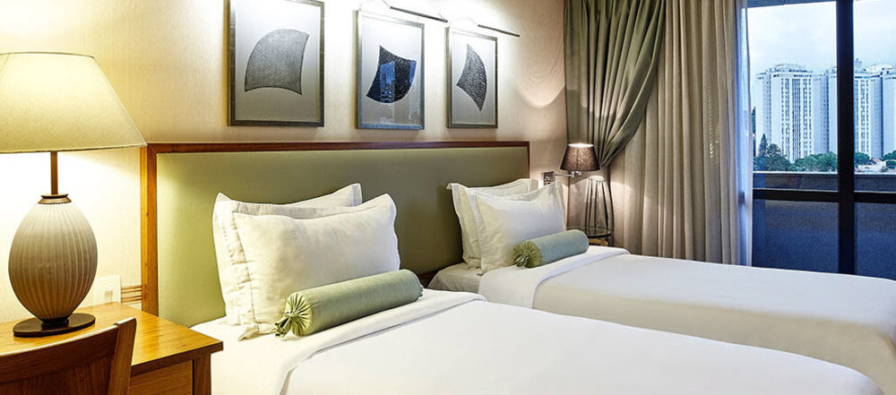 George V Alto De Pinheiros Hotel 4*