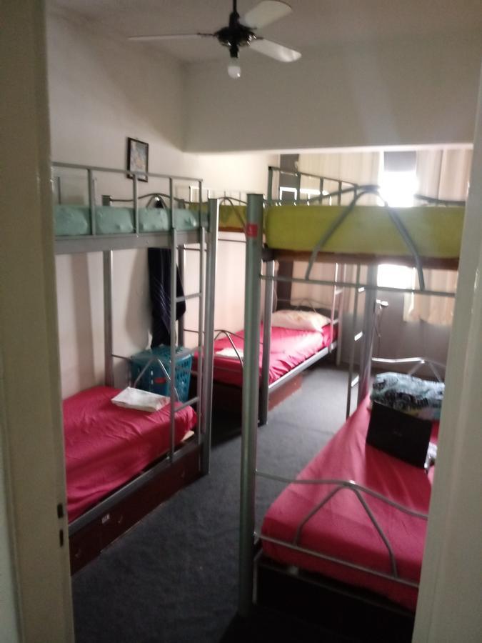 Residencia Hostel *