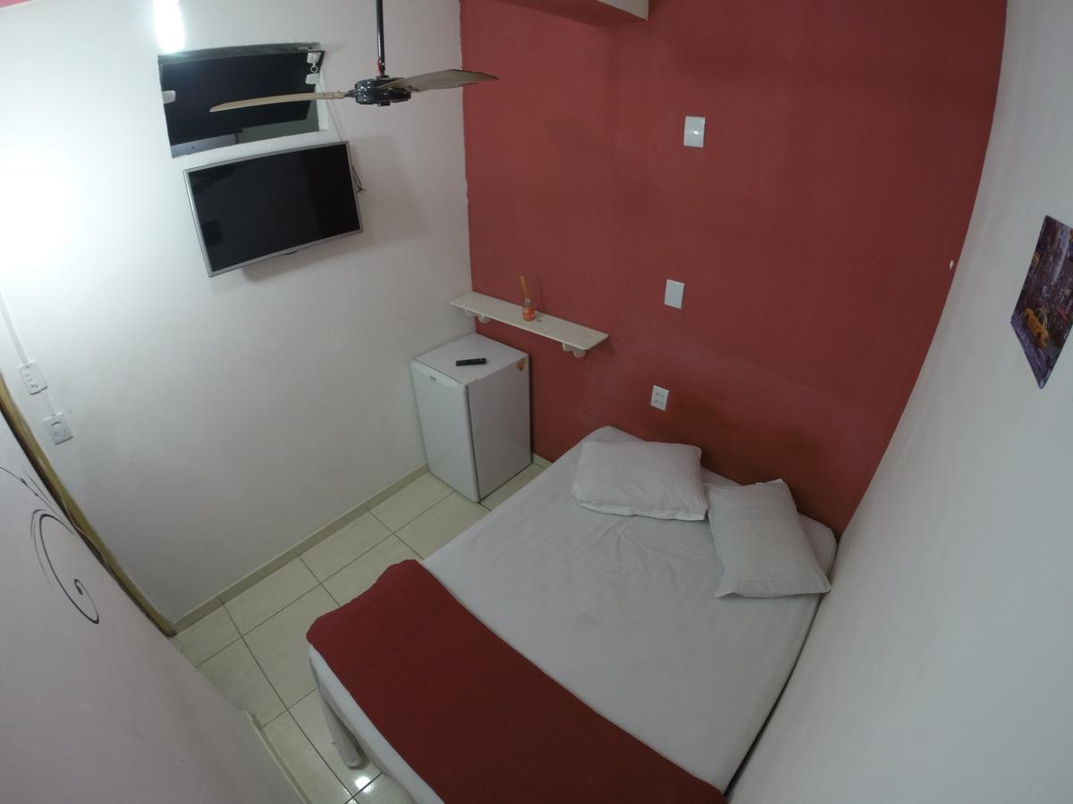 State - Em Frente Ao Metro Albergue *