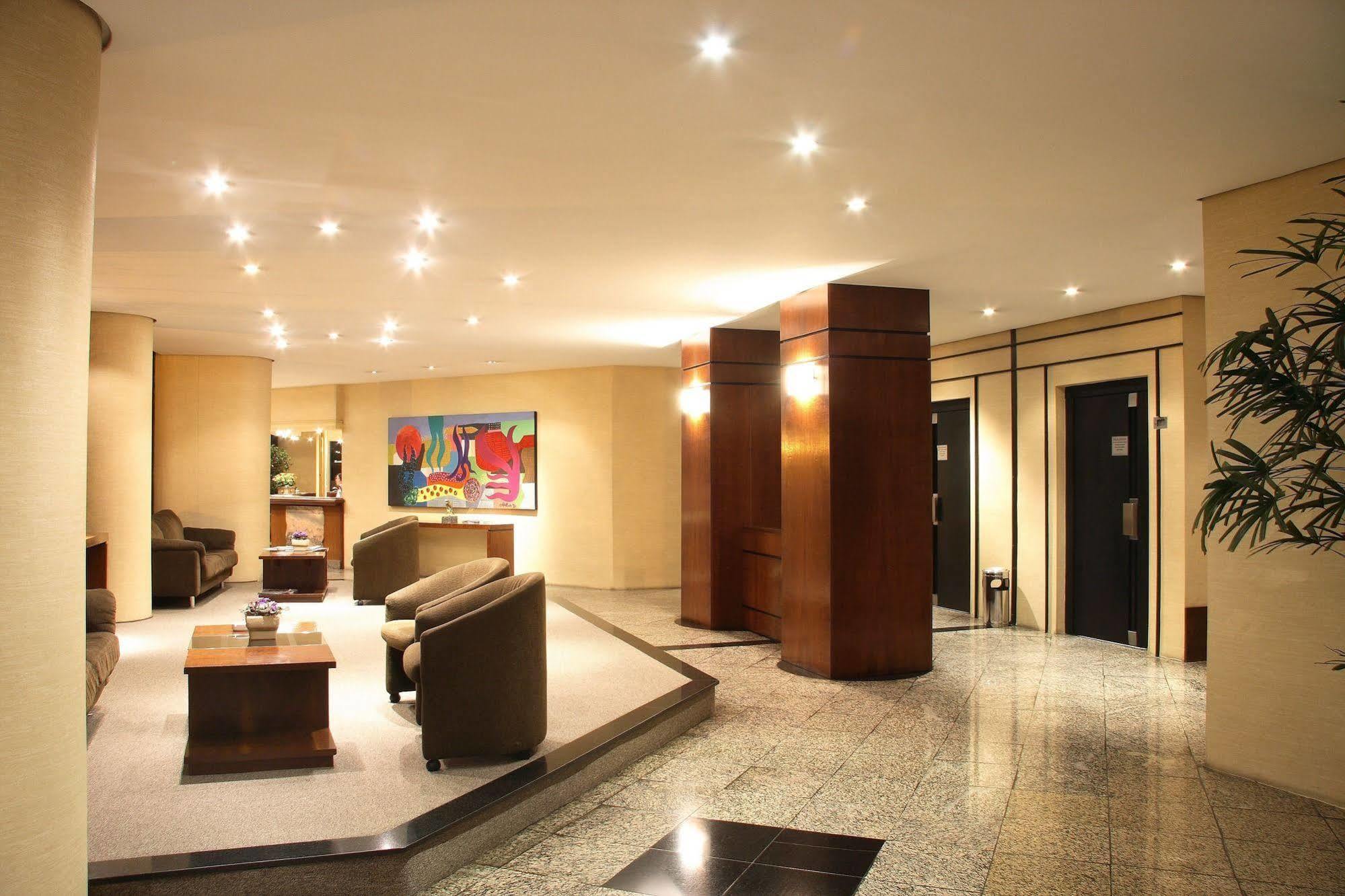 Hotel The Hill 2*