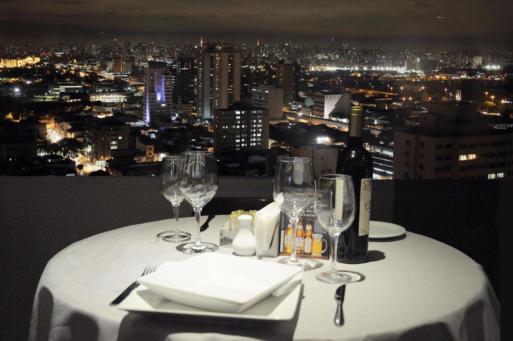 Plaza Small Town Flat 4*