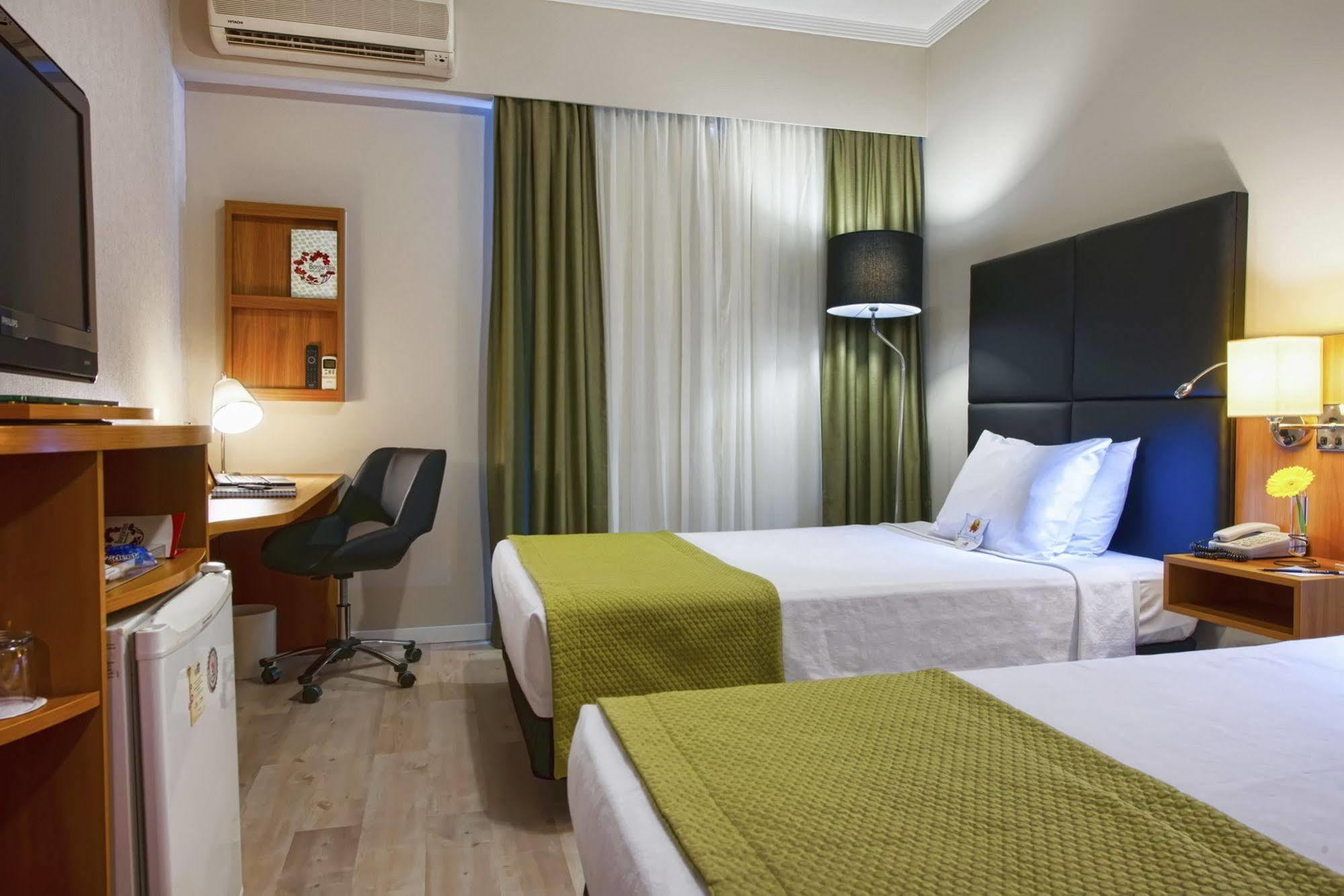 Hotel Comfort Ibirapuera 3*