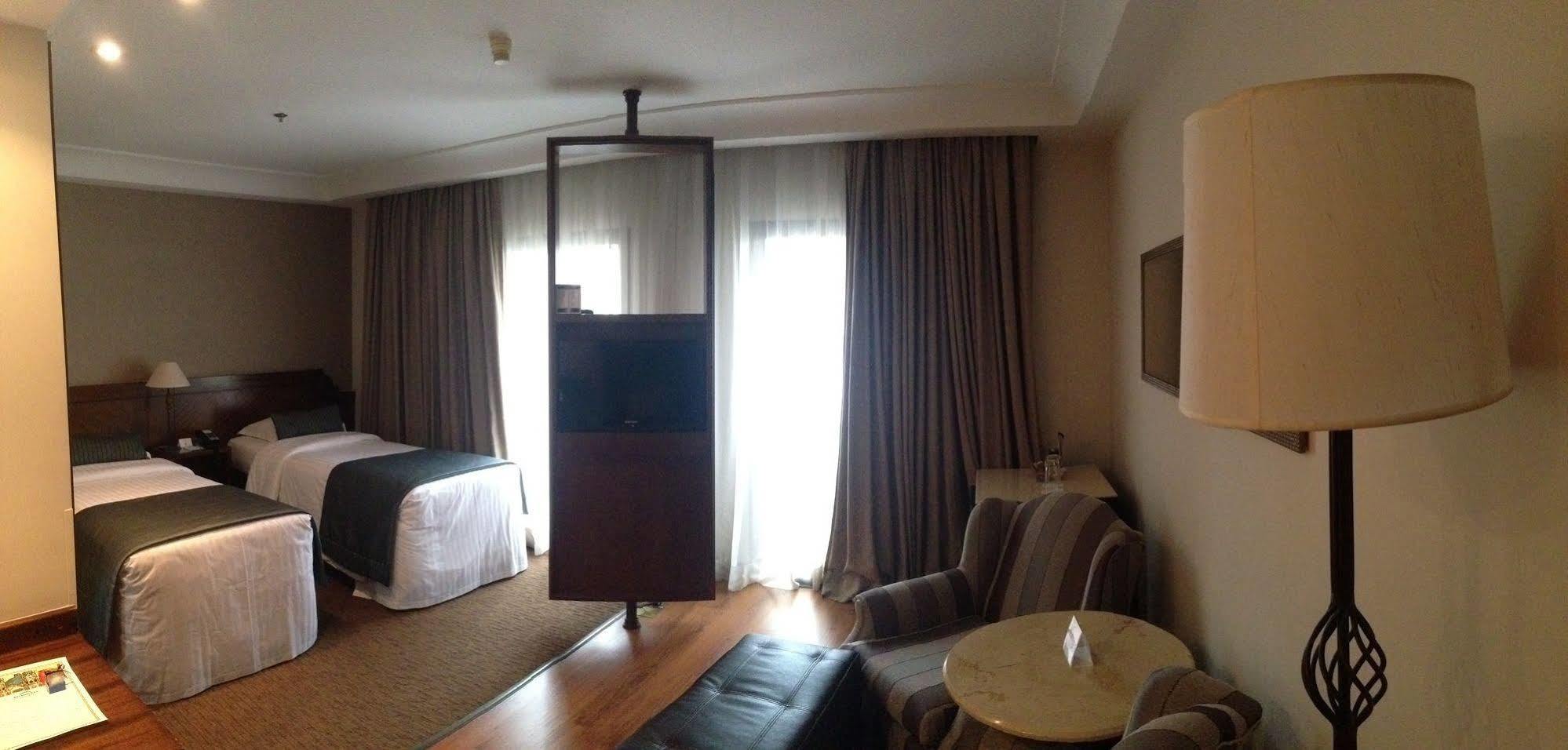 Estanplaza Paulista Hotel 4*