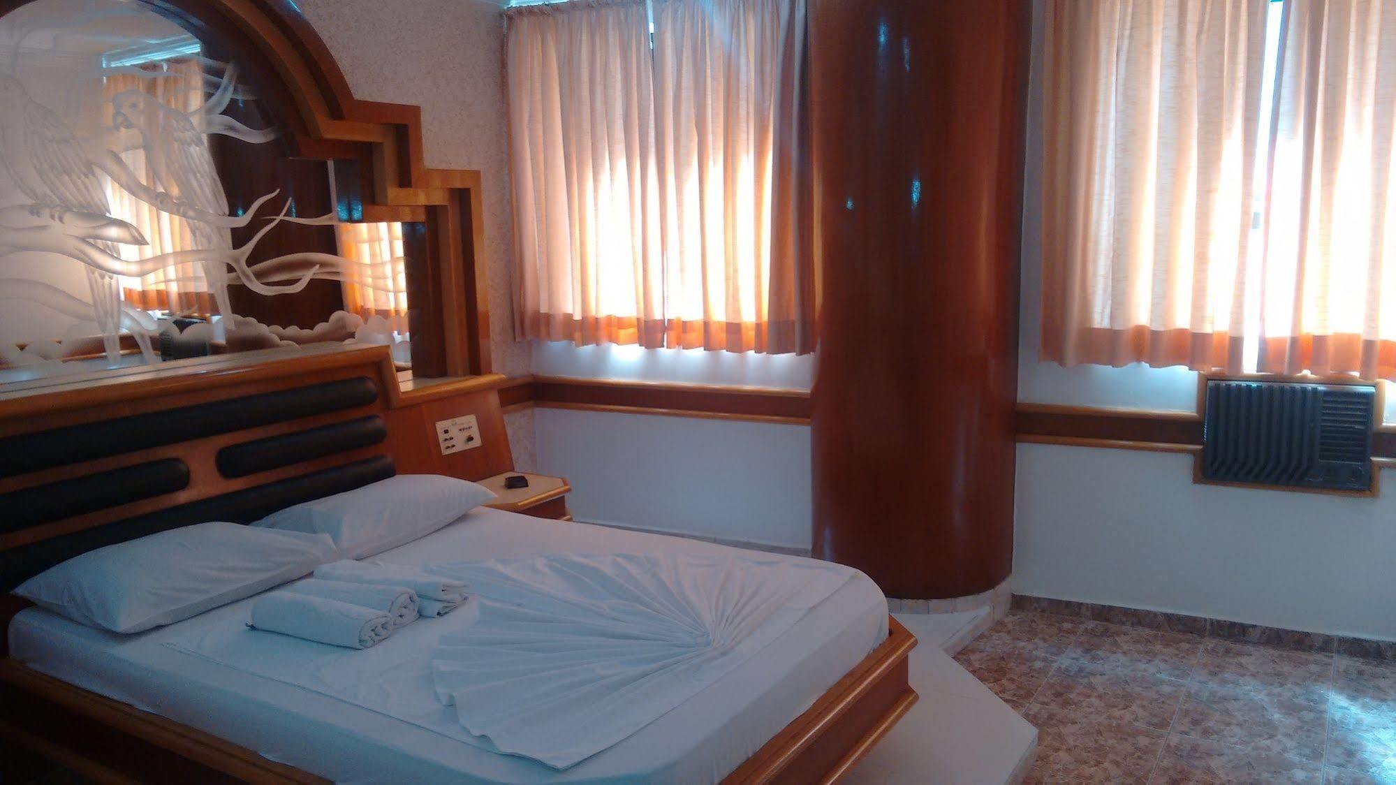 Hotel Paissandu Palace - Proximo As Ruas 25 De Marco, Sta Ifigenia E Regioes Do Bras E Bom Retiro Sao Paulo