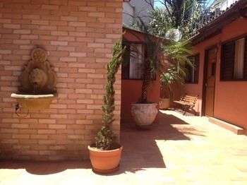 Ibituruna Inn