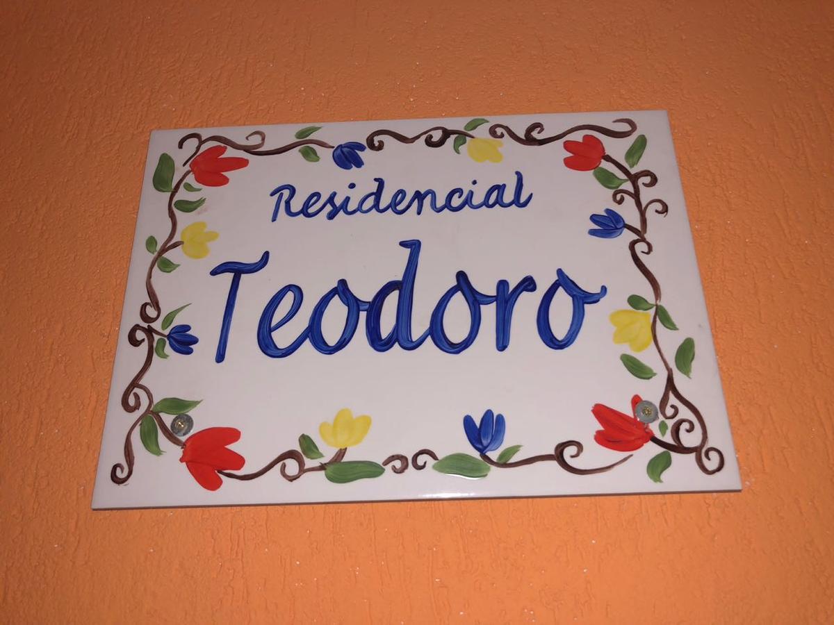 Teodoro *