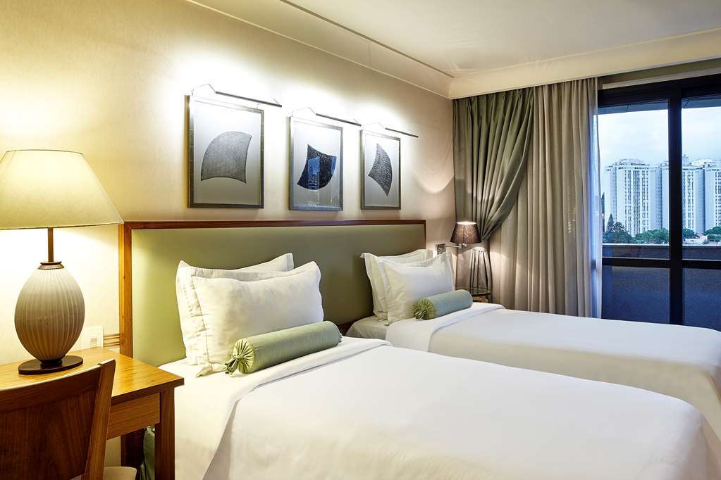 George V Alto De Pinheiros Hotel 4*