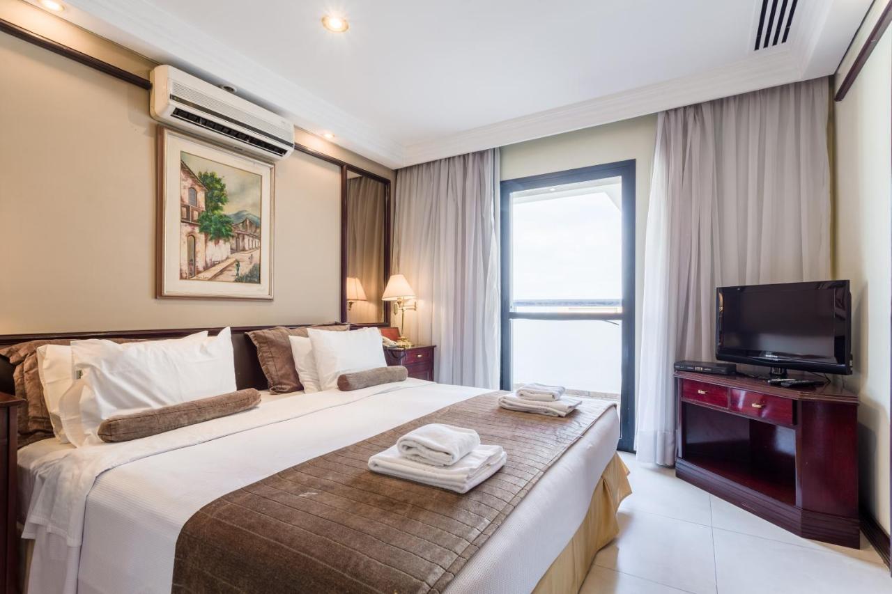 Landmark Duplex Cobertura