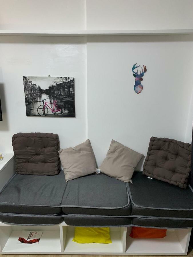 Apartamento Super Mensal Com Estacionamento E Internet ! *