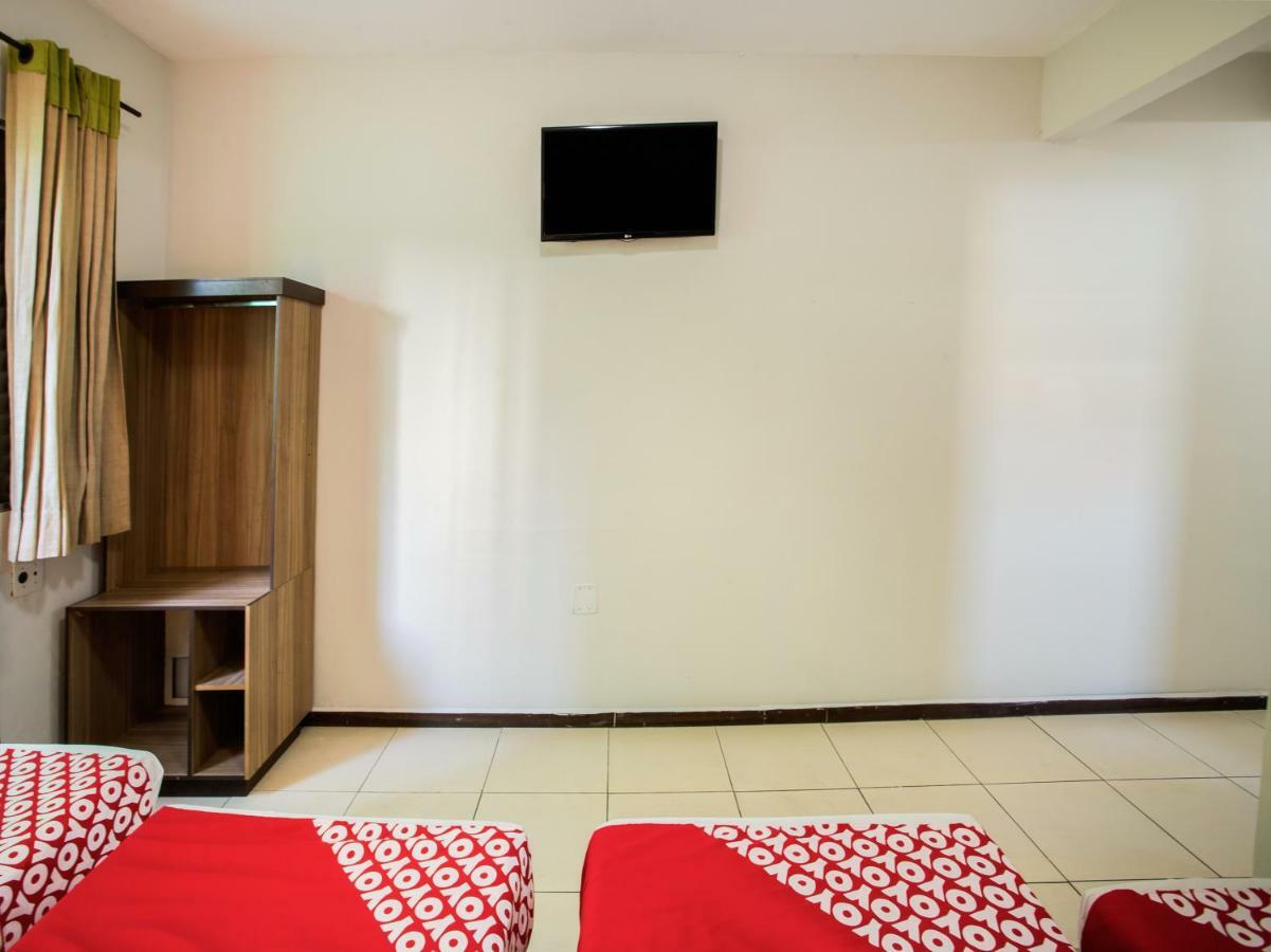Oyo B Plaza Hotel 3*