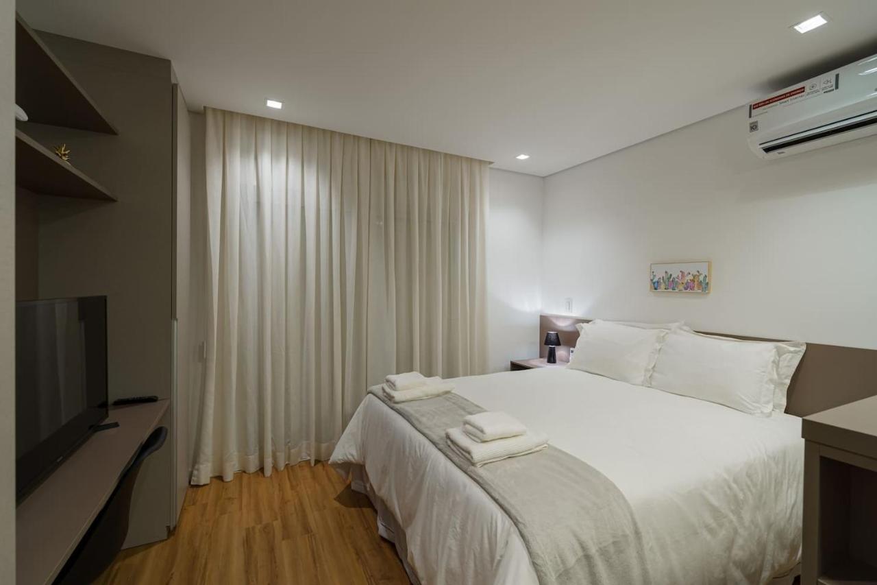 Apartamento BHomy Bela Vista Com AC Próximo Centro APM1610