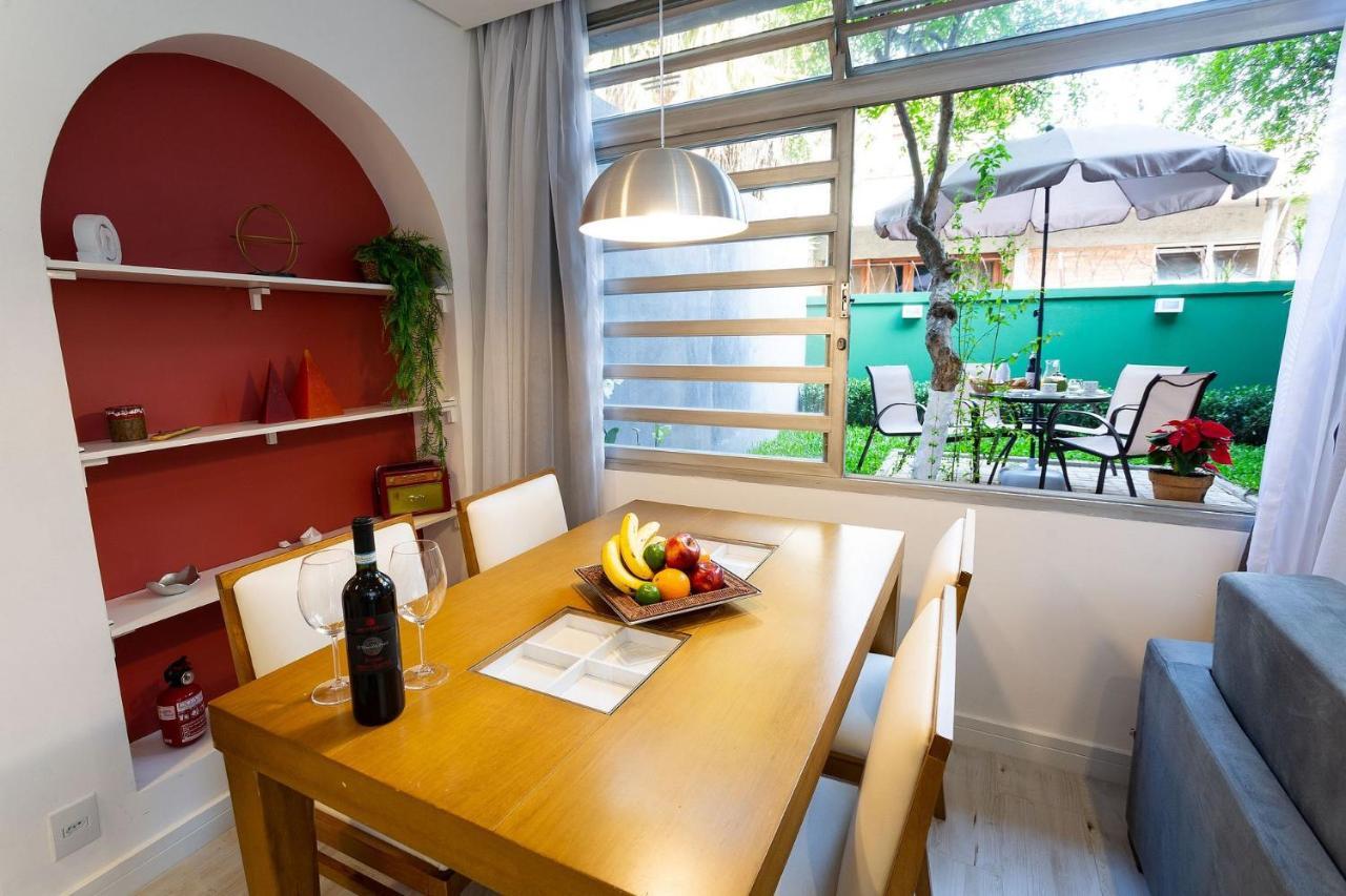 Com Quintal Em Alto De Pinheiros Apartamento