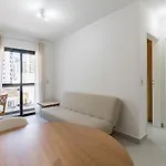 Apto 26 com Smart TV e WiFi VIVO fibra Columbia Resid ao lado Pamplona Shopping Jardins - São Paulo