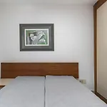 Apto 26 com Smart TV e WiFi VIVO fibra Columbia Resid ao lado Pamplona Shopping Jardins - São Paulo