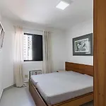 Apto 26 com Smart TV e WiFi VIVO fibra Columbia Resid ao lado Pamplona Shopping Jardins - São Paulo