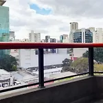 Itaim Bibi/Amplo Apartamento a melhor localização!