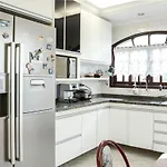 Quarto Yumi na Aclimação em Casa Compartilhada