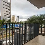 Housi Faria Lima