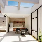 New Studio Aeroporto Congonhas Noise-Reducing Window
