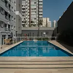 Apartamento Aconchegante E Moderno Com Varanda Na Rua Guaicurus