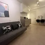 Comfortable And Spacious Apartment